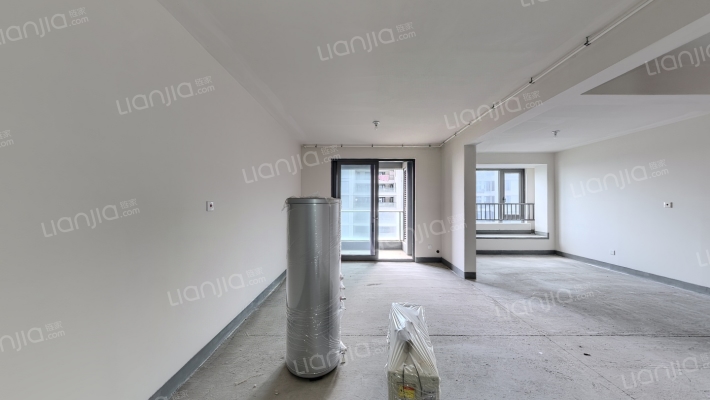 融创海越府二手房实景图