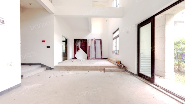 世茂茂悦府别墅二手房实景图