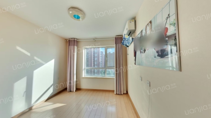 万科公园大道西区二手房实景图