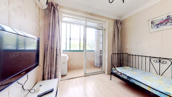 石化六村二手房实景图