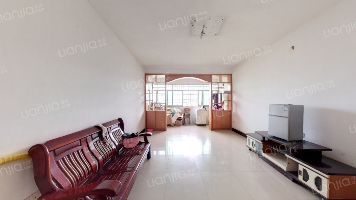 长麦路228弄二手房实景图