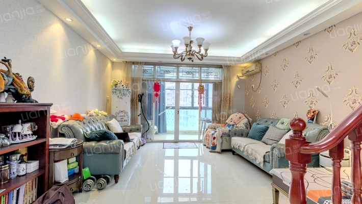 蓝波湾二手房实景图