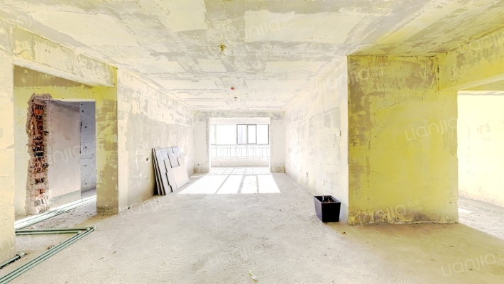 至诚枫叶国际二手房实景图