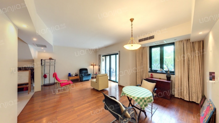 仁恒滨江园二手房实景图