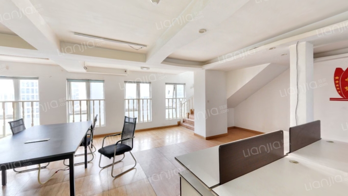 中航MYTOWN二手房实景图