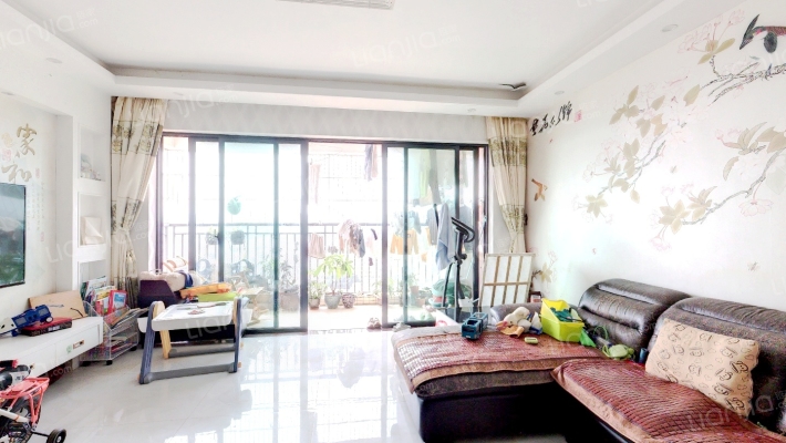 泓晴苑二手房实景图