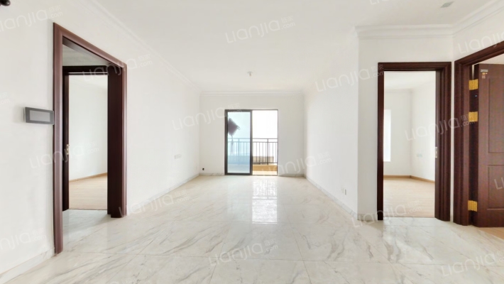 峰悦二手房实景图