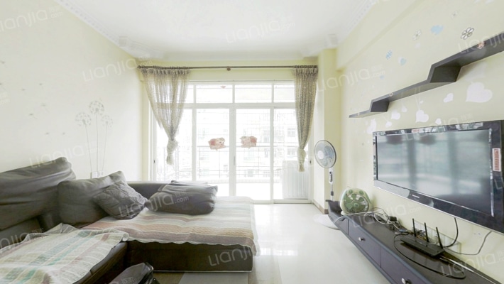 俊景花园朗晴居二手房实景图