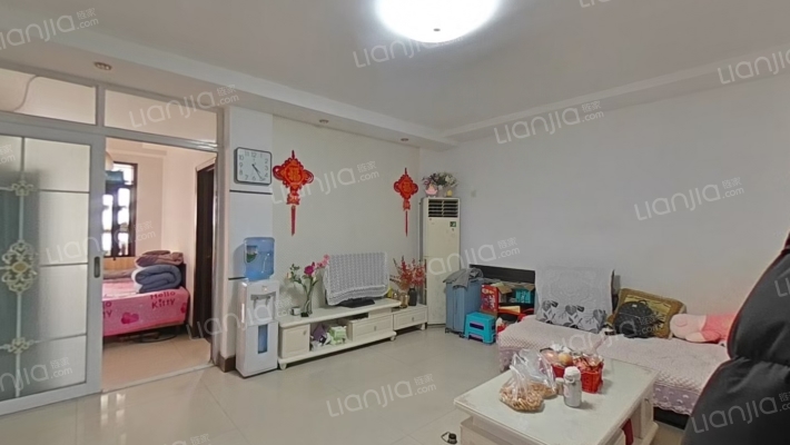 沁河西岸35号院二手房实景图