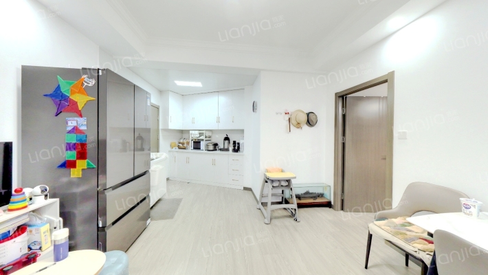 河滨大楼二手房实景图