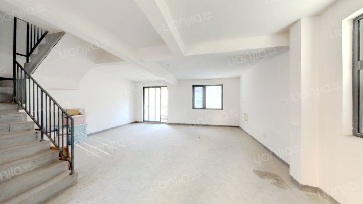 御龙湾花园二区二手房实景图