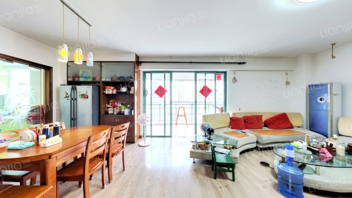 城市之光二手房实景图