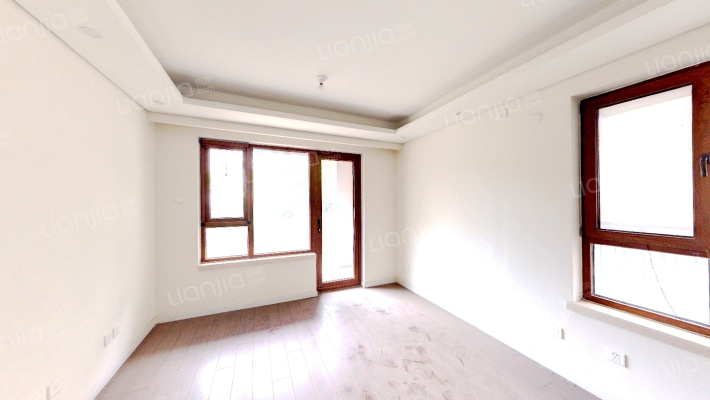 牛驼温泉孔雀城泓泉苑二手房实景图