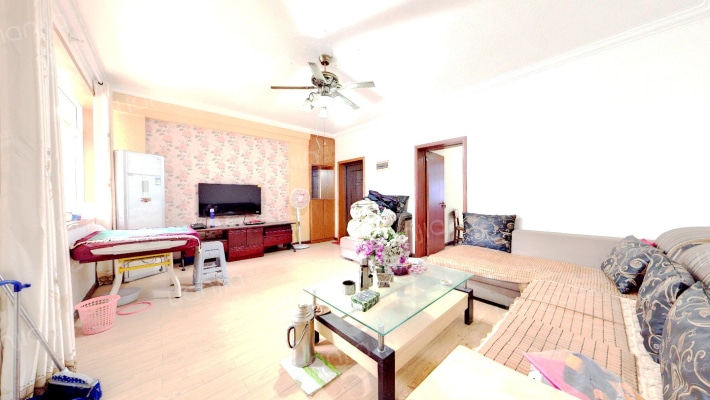 米公派出所家属院二手房实景图