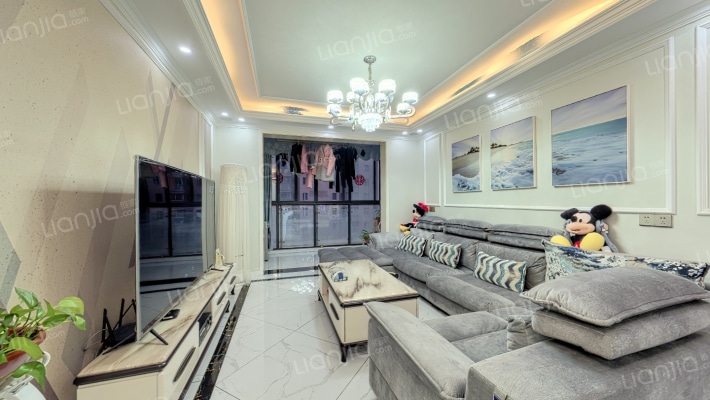 摩天逸品二手房实景图