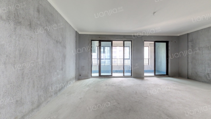 颐和春晓水澜湾 二手房实景图