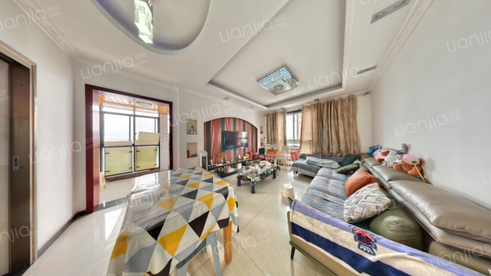 龙锦湾二手房实景图