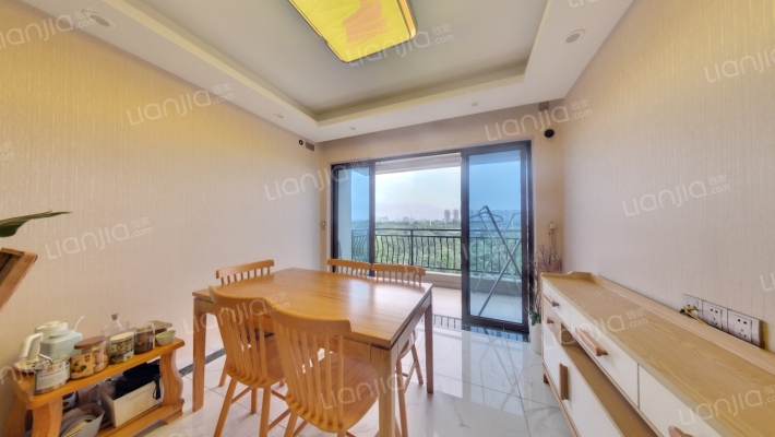 伦教碧桂园御府二手房实景图