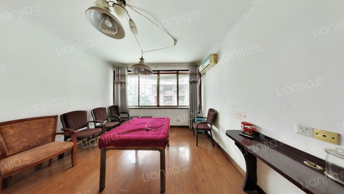 长荣街225号二手房实景图