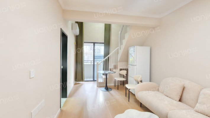 融科天城五期二手房实景图