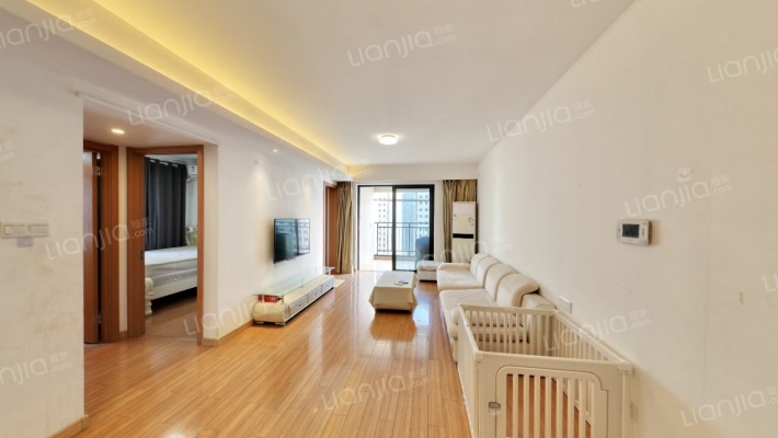 万科金域蓝湾三期二手房实景图