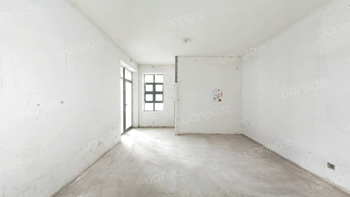 中航城二手房实景图