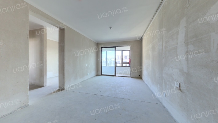 铂樾怡庭二手房实景图