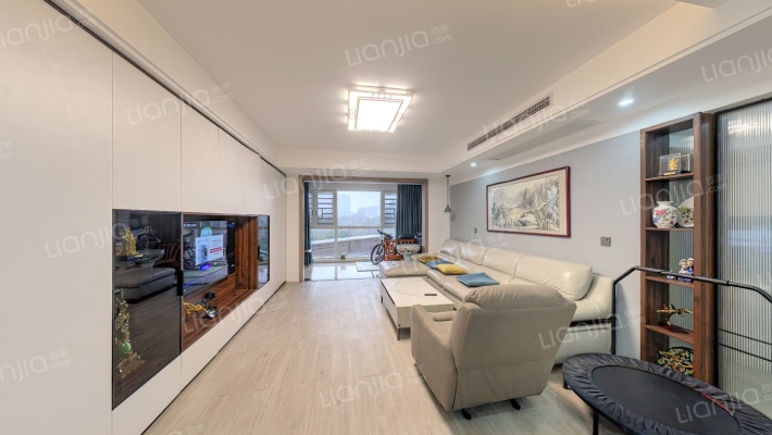 紫鑫御湖湾二手房实景图