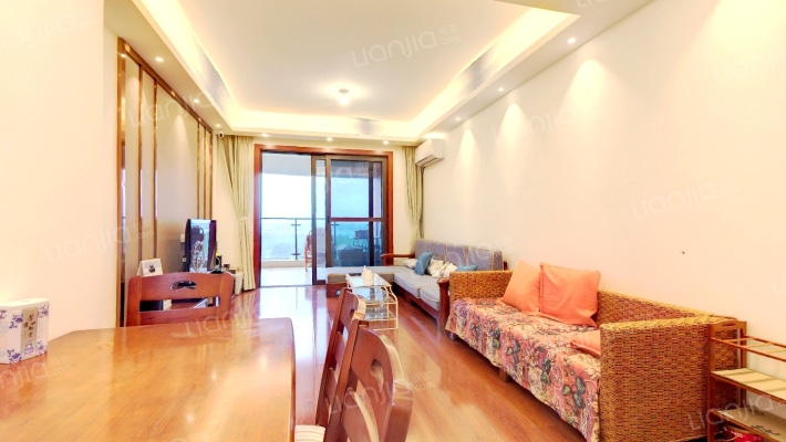 中国青城国际颐养中心二手房实景图