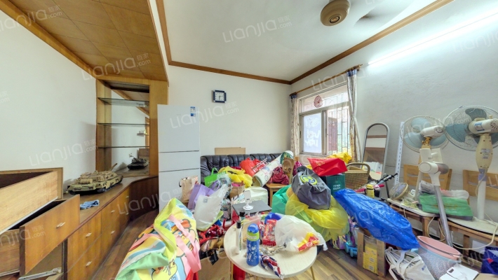 石牌材料厂二手房实景图