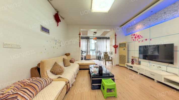 碧辉园山水园林B区二手房实景图