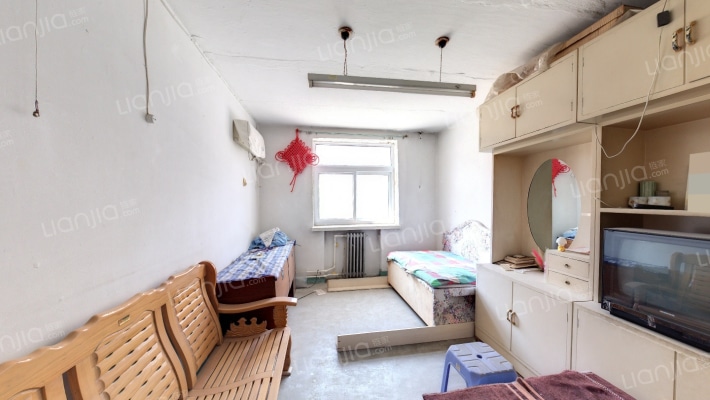 建工里二手房实景图