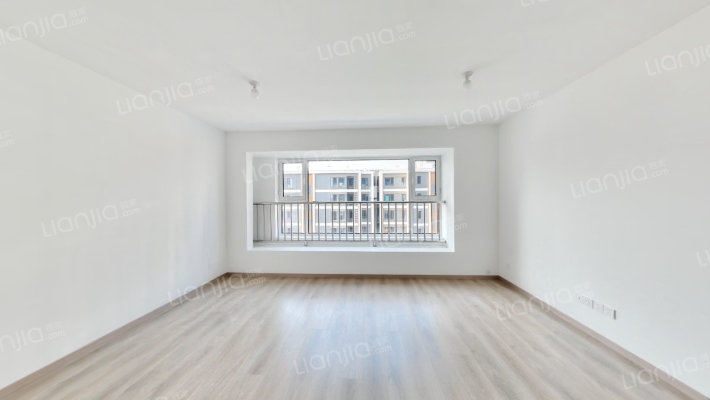 华棠星空二手房实景图