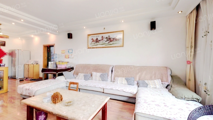 四川省煤田地质局一四一队宿舍二手房实景图