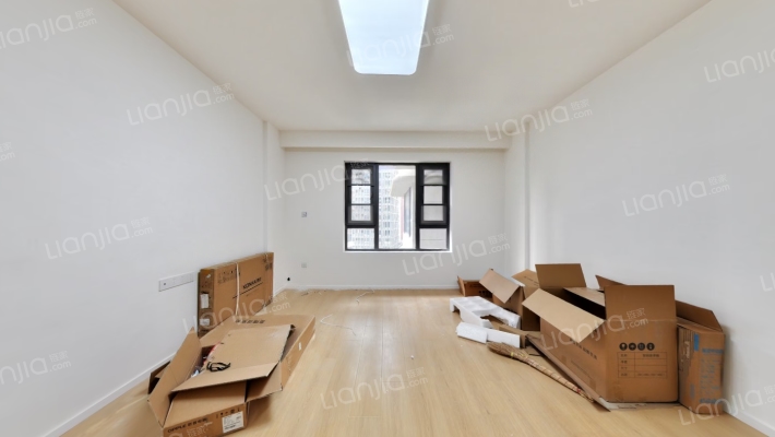 融创珞瑜路95号二手房实景图