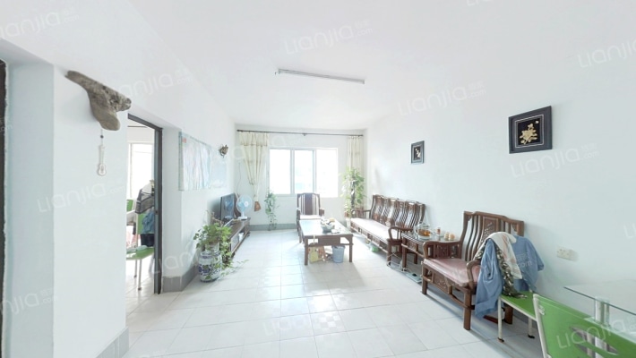 侨建新村二手房实景图