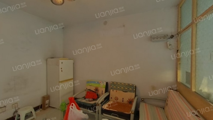 陵西南大街67号院二手房实景图