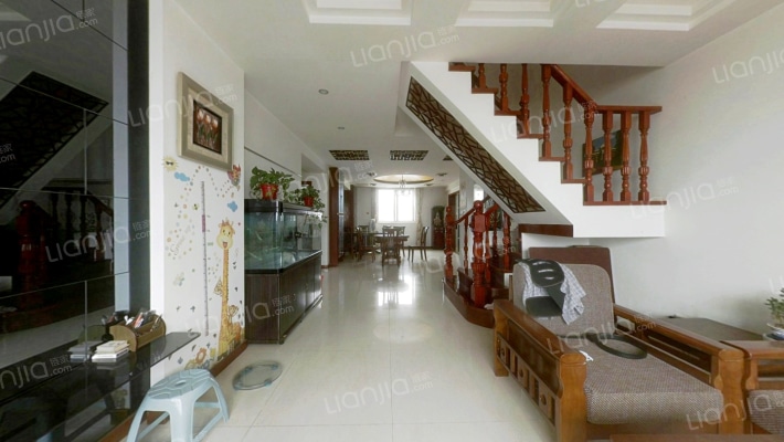 泓盛大厦二手房实景图