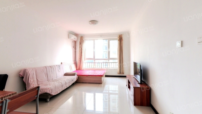 金竹花园，房本满二，客厅卧室落地大飘窗，税费低-客厅