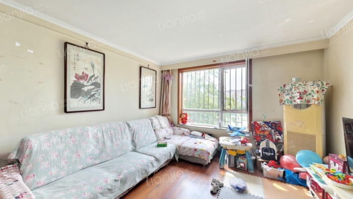 龙腾苑四区二手房实景图