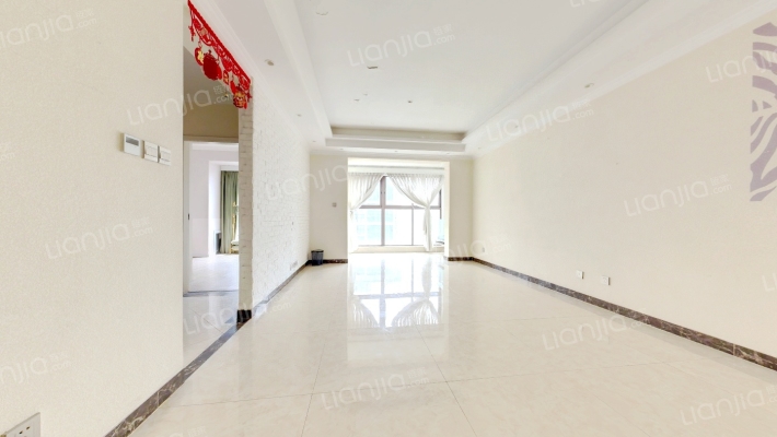 高盛金融中心二手房实景图