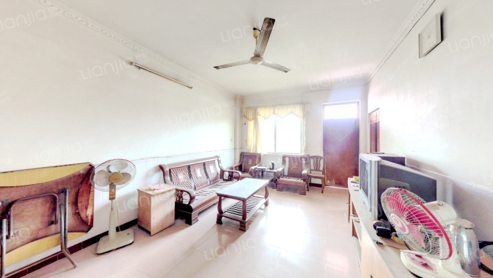 德保华庭二手房实景图