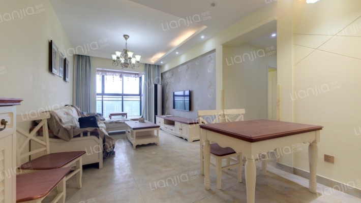 海伦国际一期二手房实景图