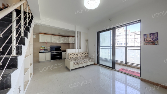 拉德芳斯二手房实景图