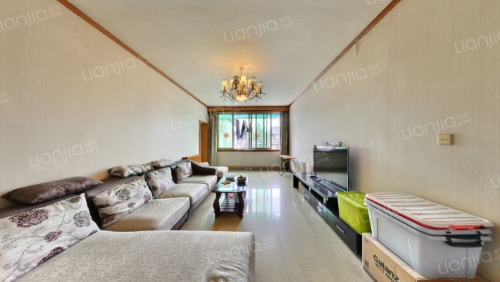 郫县一中教师小区二手房实景图