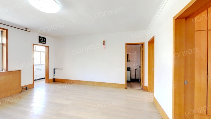 山弹生活区二手房实景图