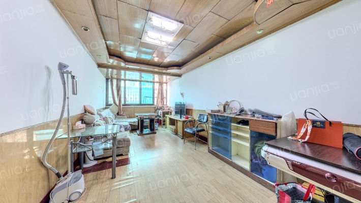 贵乌中路227号二手房实景图