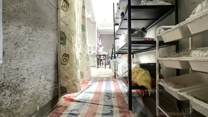 卫真花苑二手房实景图