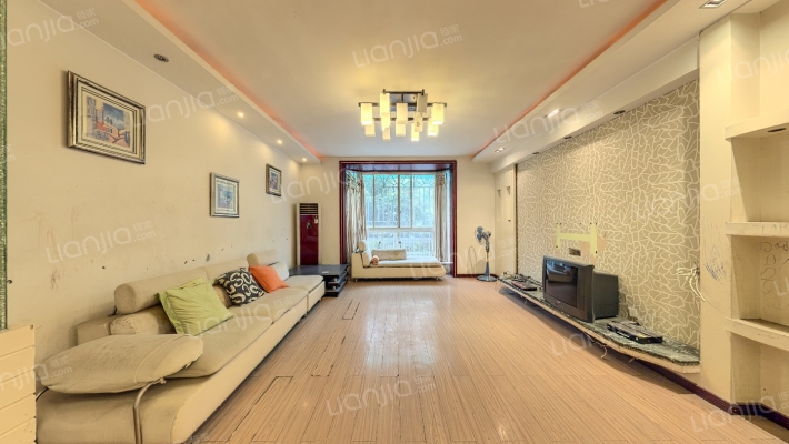 金叶风情居二手房实景图