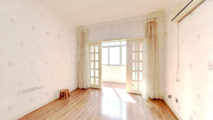 大锏银巷二手房实景图